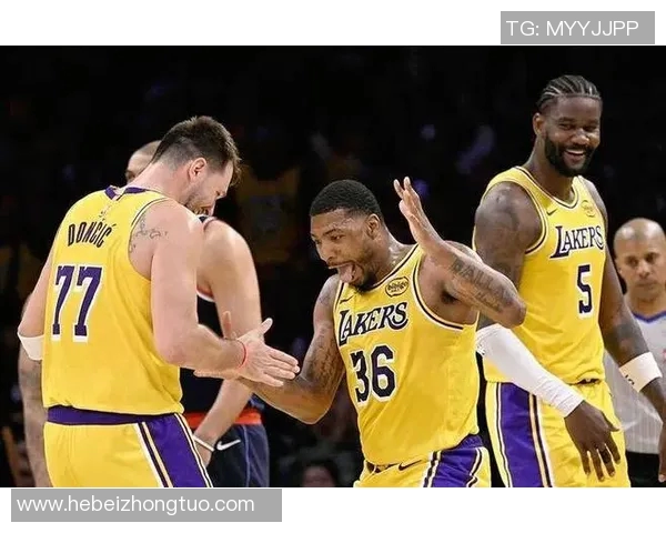 突发消息湖人官宣核心球员将离队球迷集体不舍送上深情告别